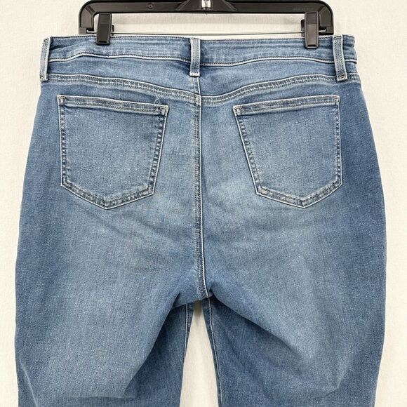 Chicos Jeans 2 US 12 So Slimming Girlfriend Slim Leg Crop Blue Denim Fray *Spot - Picture 6 of 13